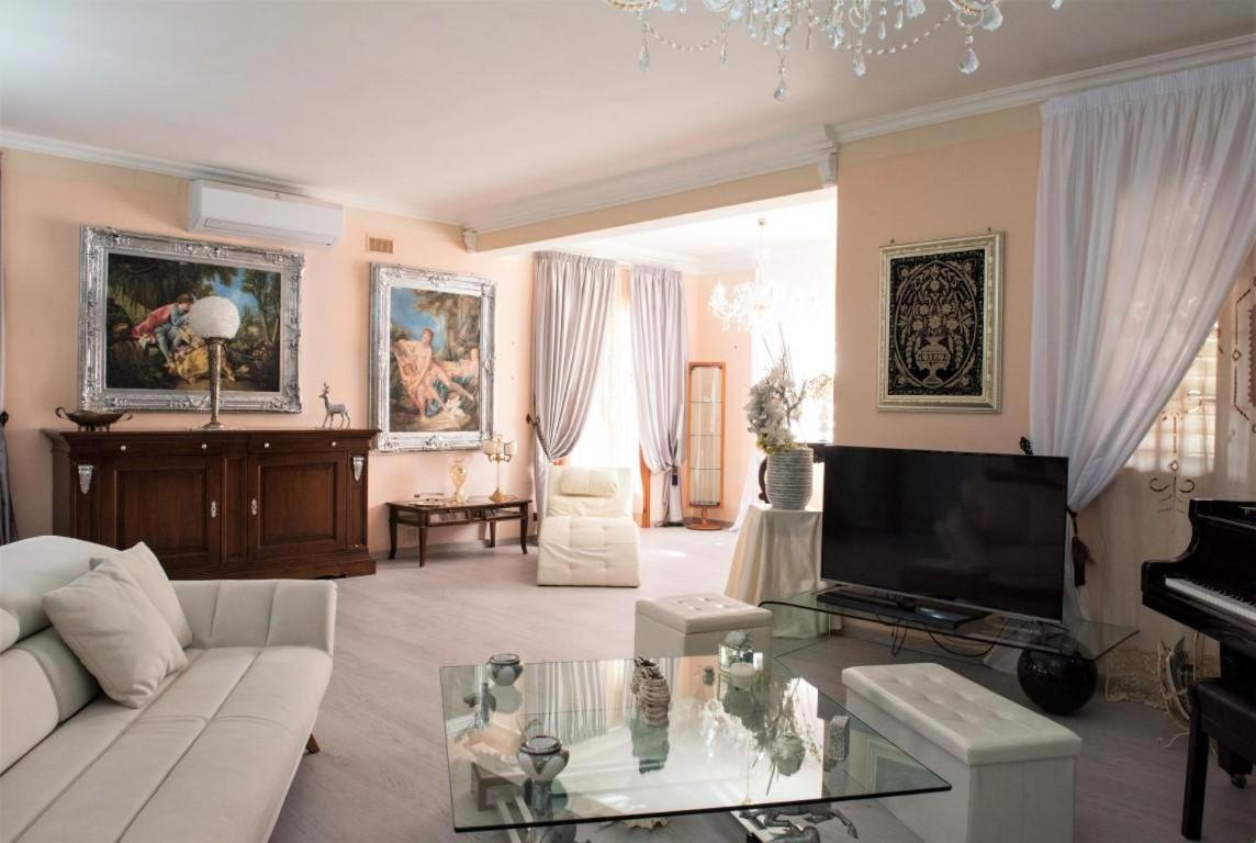 Villa Aversa 卡斯泰拉马莱 外观 照片