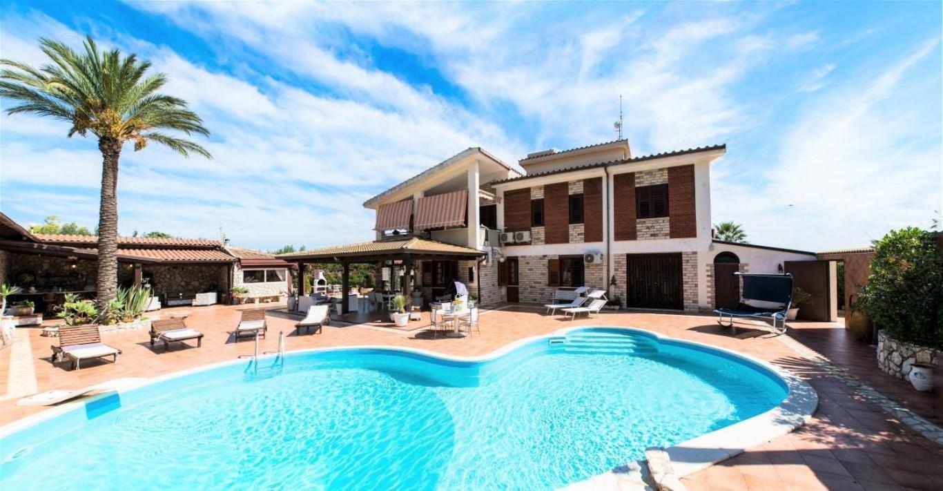 Villa Aversa 卡斯泰拉马莱 外观 照片
