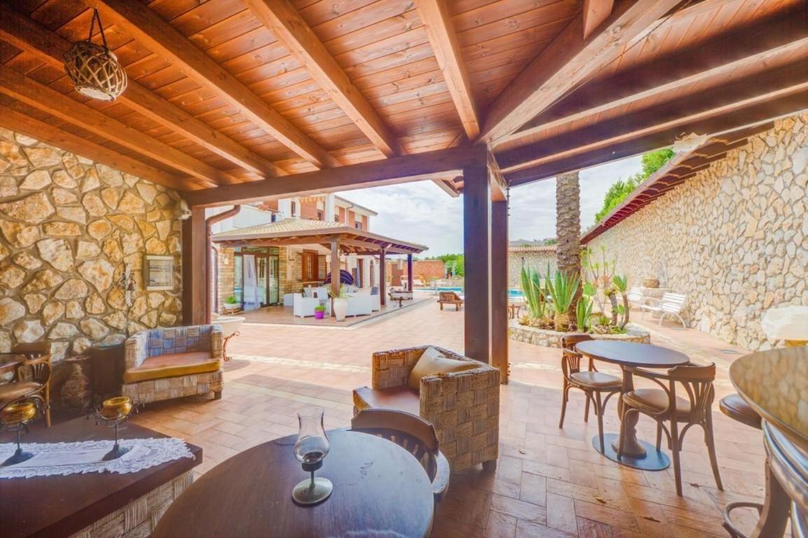 Villa Aversa 卡斯泰拉马莱 外观 照片